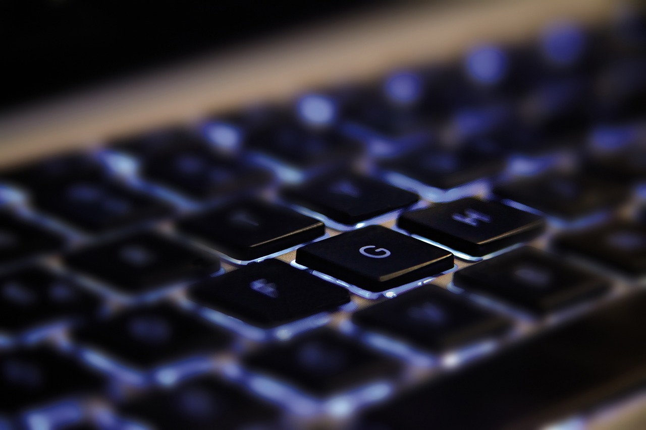 5 Common Mistakes in Moderated Testing (and how to avo-logo